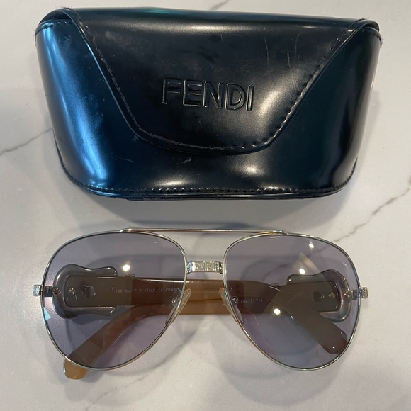 VINTAGE Fendi B Buckle (Guitar) Aviator Sunglasses - Picture 7 of 8